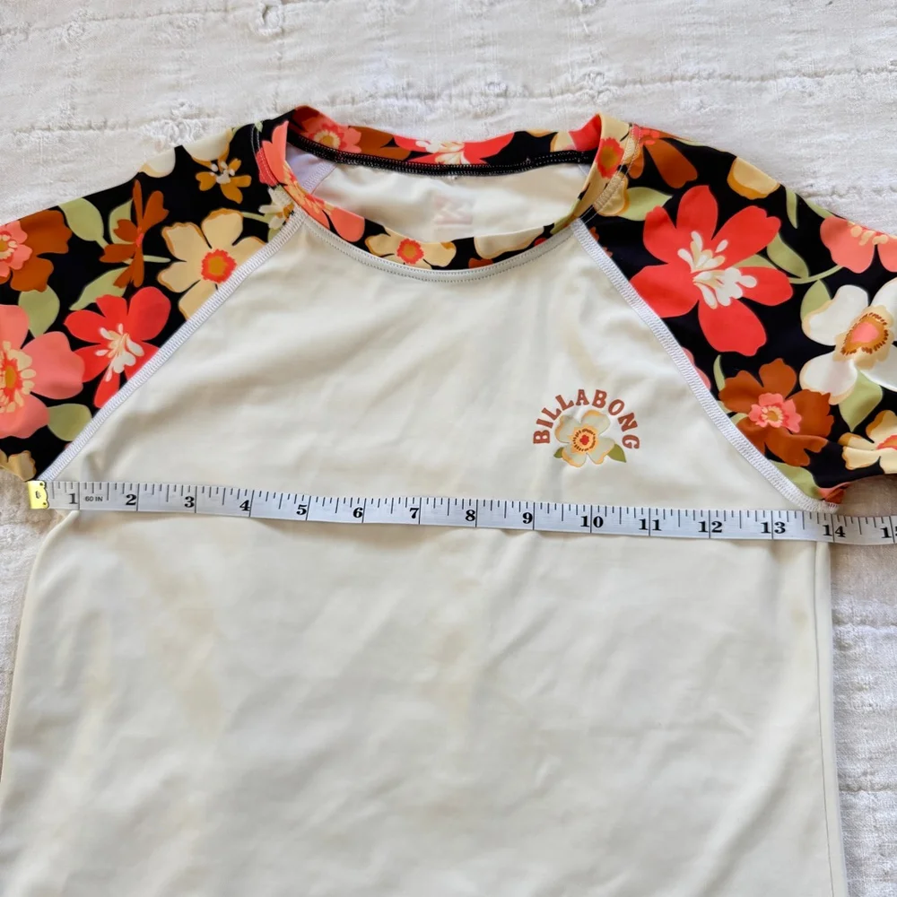 Billabong | Girls' Wildflower Long Sleeve Rashguard | Multicolor • Size: 14/ XS